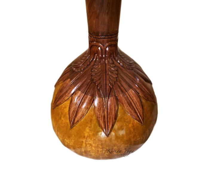 Tanpura Femmina Concerto, decorazione piena