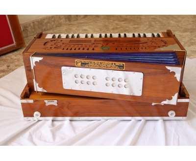 Monoj Kumar Sardar Harmonium 3 set di ance
