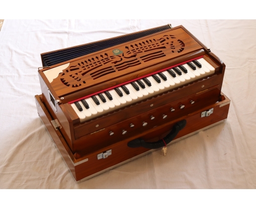 Monoj Kumar Sardar Harmonium 3 set di ance